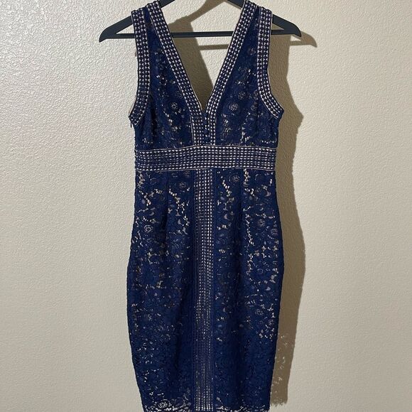 Bardot Navy Backless Lace Dress - Picture 2 of 8